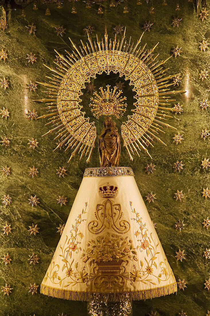 Virgen del Pilar. El Pilar basilica. Zaragoza. Aragon, Spain.