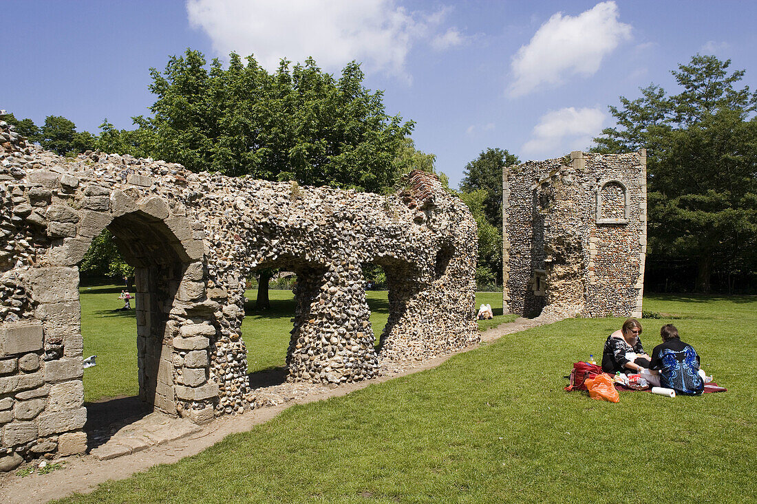 Bury St Edmonds. Abbey Gardens. Suffolk, England.