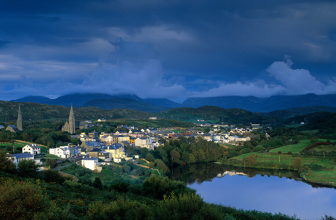 Europe, Great Britain, Ireland, Co. Galway, Connemara, view onto Clifden