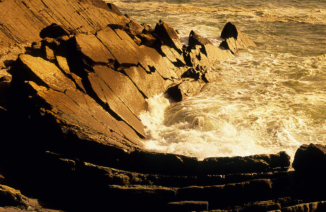 Coastline in the Ring of Beara, near Allihies, Co. Cork, Ireland, Europe