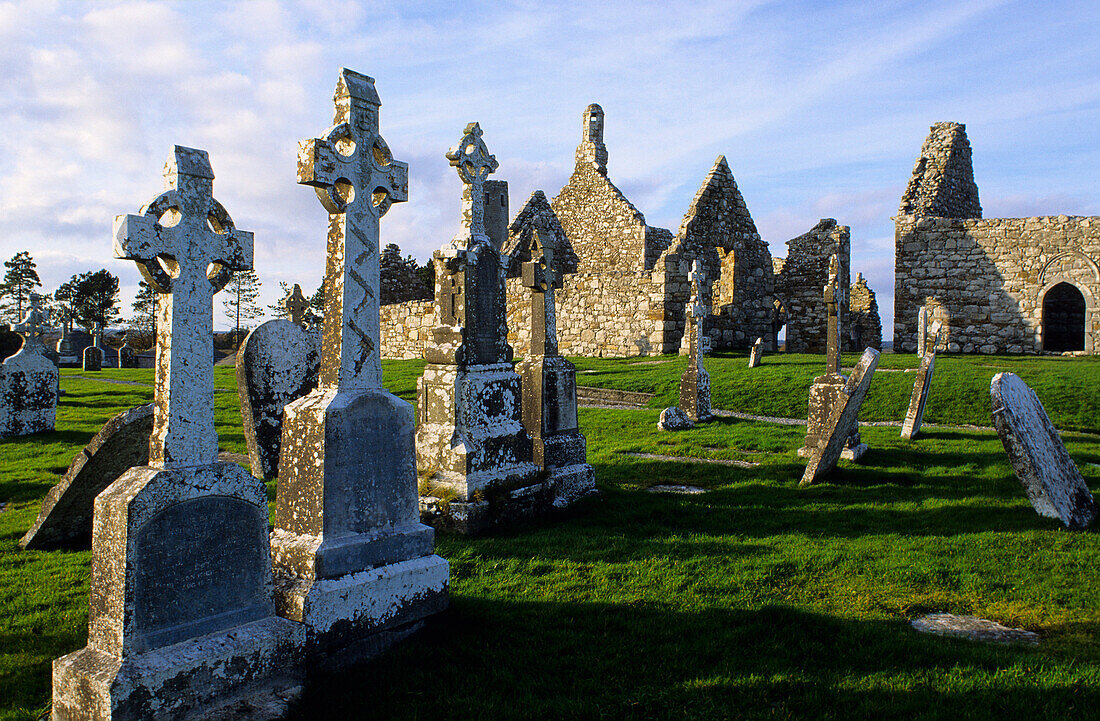 Ruins of the monastery of Clonmacnoise with gravestones, County Offaly, Ireland, Europe