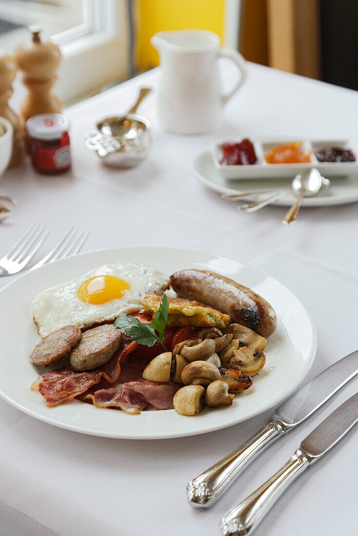 Kornisches Frühstück, Cornwall, England, Großbritannien