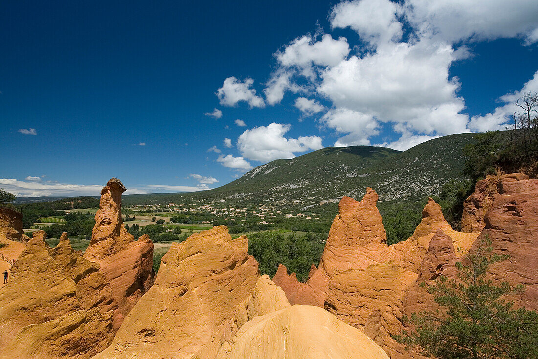 Colorado Provencal, rocks of ochre under a blue sky, Rustrel, Vaucluse, Provence, France