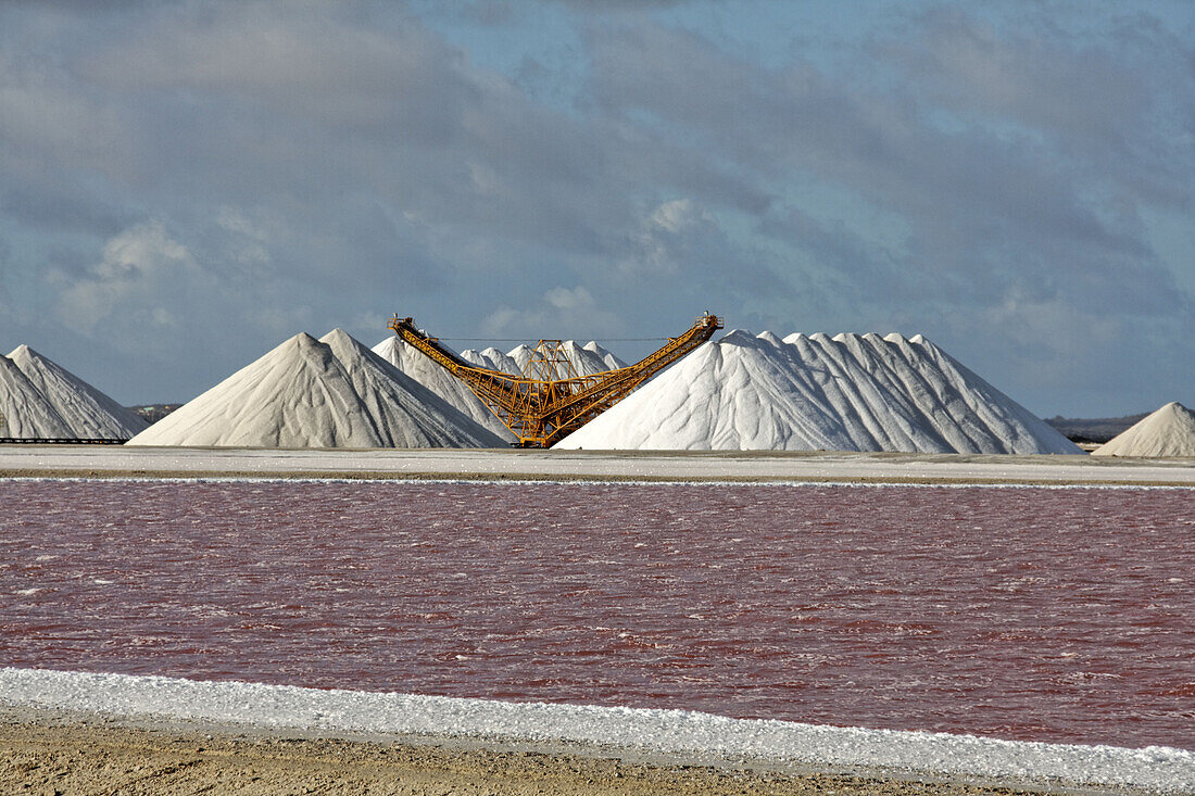 West Indies, Bonaire, Salt pans, Sea salt mine of Pekelmeer