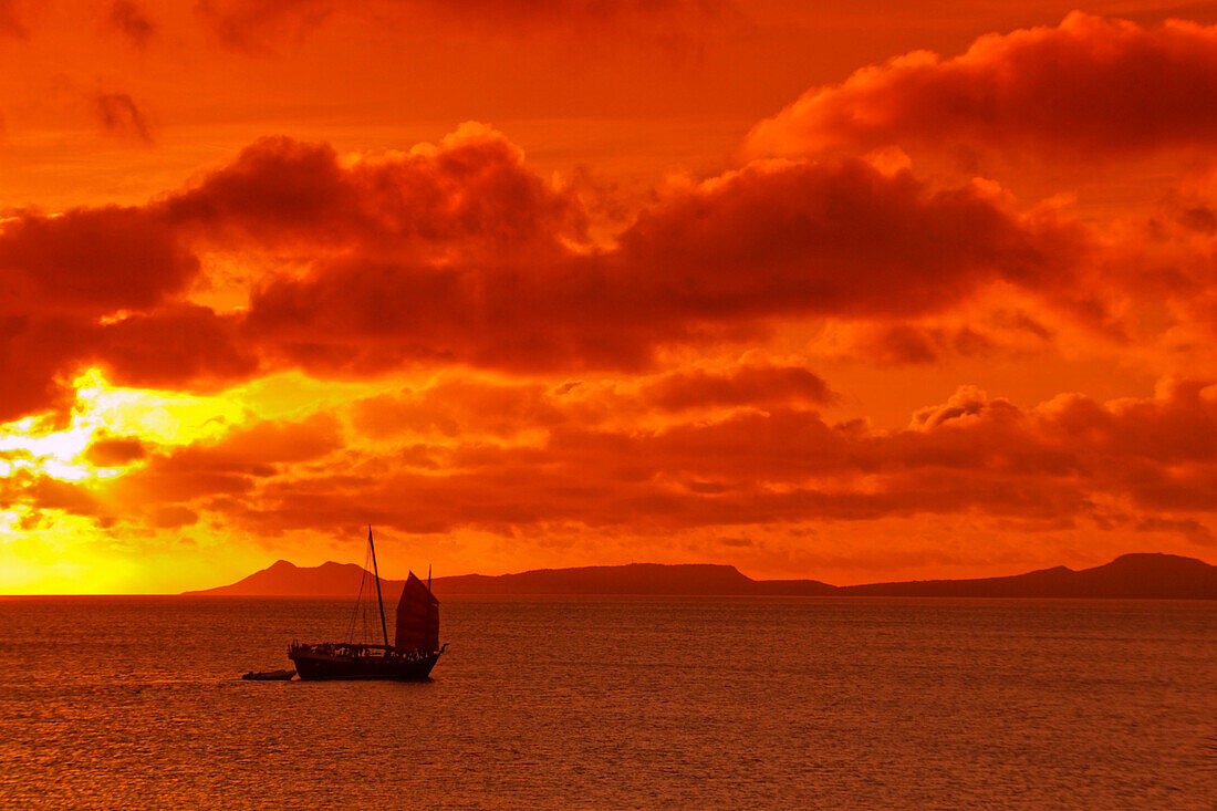 Karibik, Niederländische Antillen, Bonaire, Segelboot, Sonnenuntergang