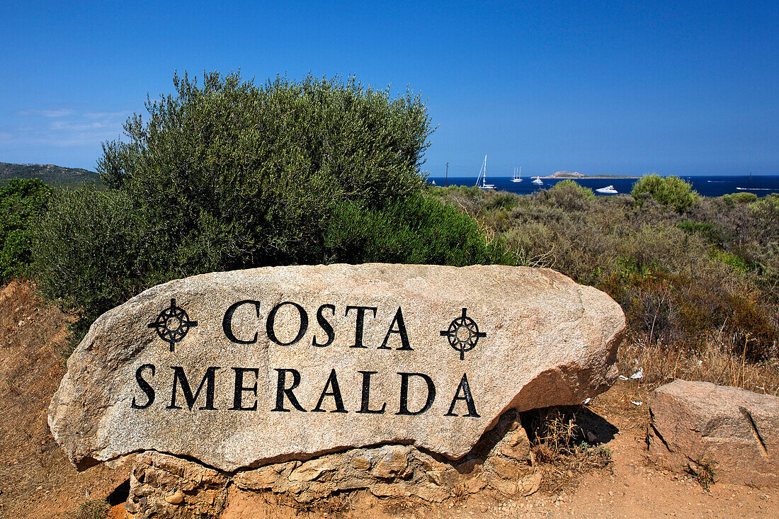 Sardinien Costa Smeralda Inschrift auf Felsen