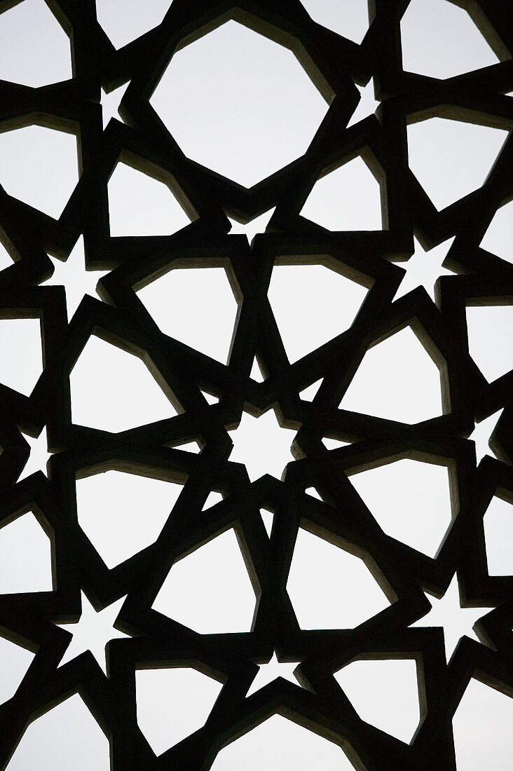 BAHRAIN-Manama: Al-Fatih Mosque (holds 7000 worshipers ) (b.1984)- Mosque window detail