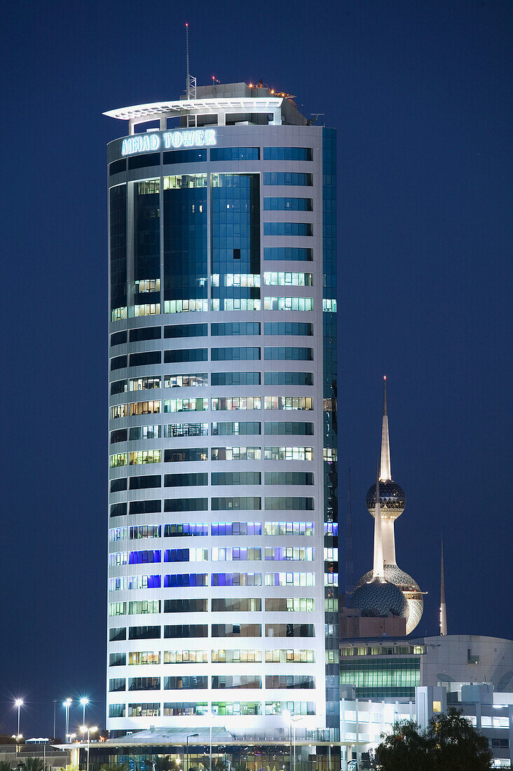KUWAIT-Kuwait City: Ahmad Tower Skyscraper and Kuwait Towers / Evening