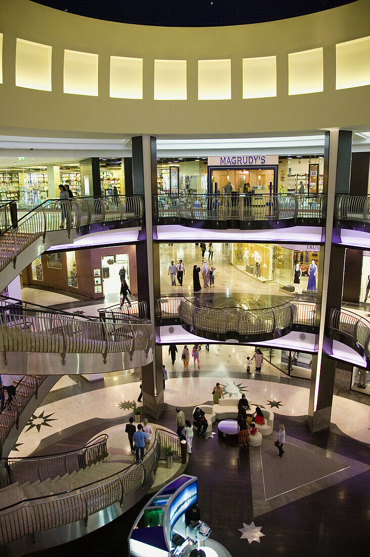 UNITED ARAB EMIRATES (UAE)-DUBAI-Bur Dubai: Bur Juman Centre Mall / Interior