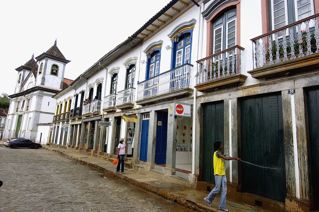 Streets with colonial portuguese buildings, historical world heritage site, Mariana, Minas Gerais, Brazil