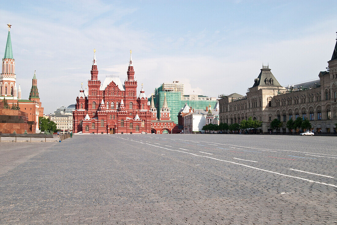 State Historical Museum, Lenin's Mausoleum and Moscow Kremlin, Red Square, Moscow, Russia