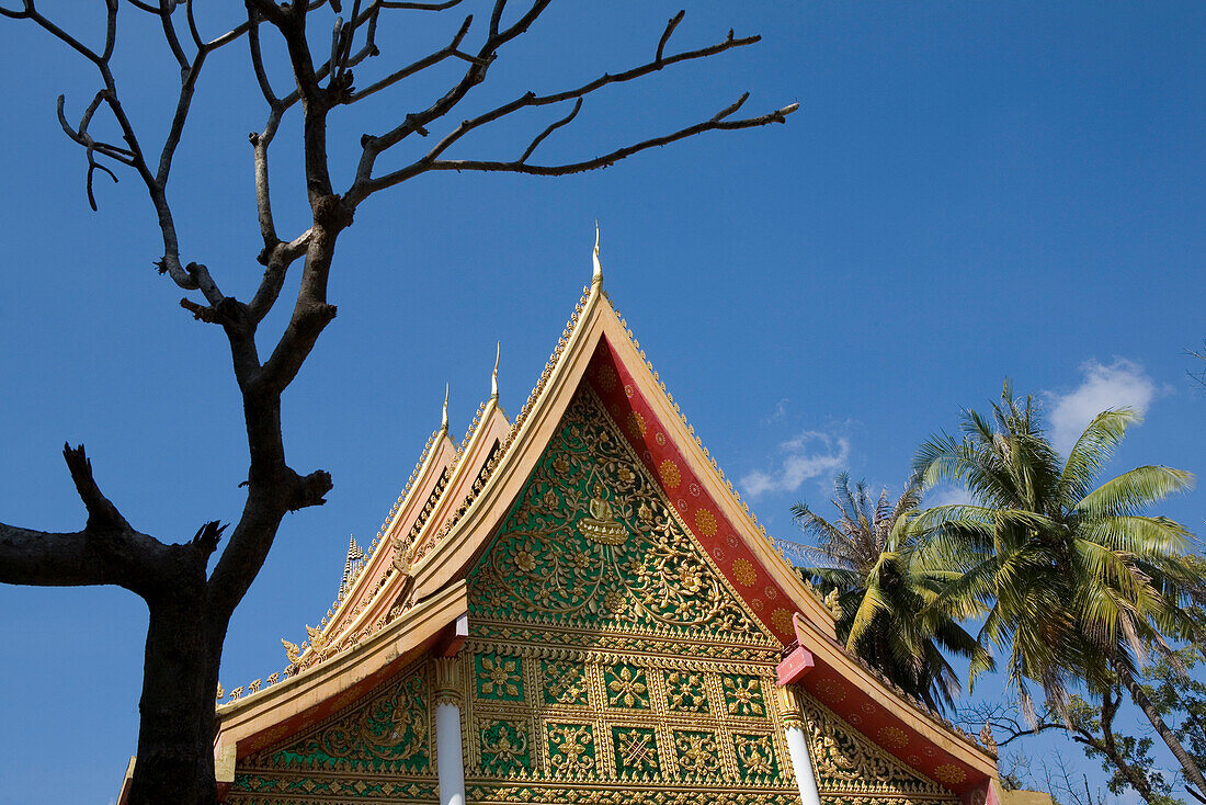 Das Kloster Vat Haisok unter blauem Himmel, Vientiane, Laos
