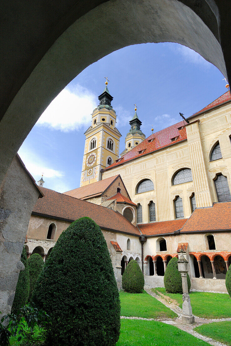 view from cloister to cathedral of Brixen, cross-coat, Brixen, valley of Eisack, South Tyrol, Italy