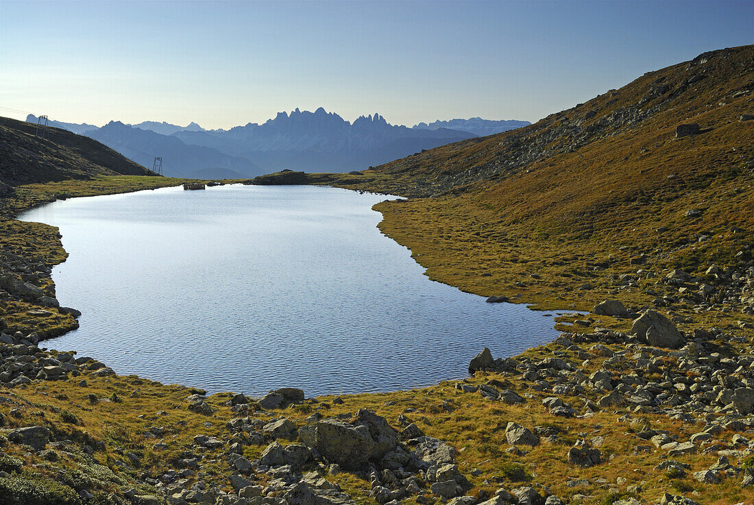 Radlsee mit Dolomiten im Hintergrund, Sarntaler Alpen, Südtirol, Italien