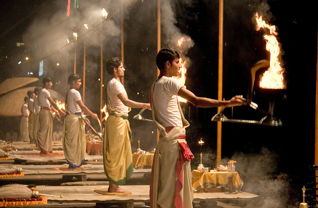 Night ritual, Varanasi. Uttar Pradesh, India