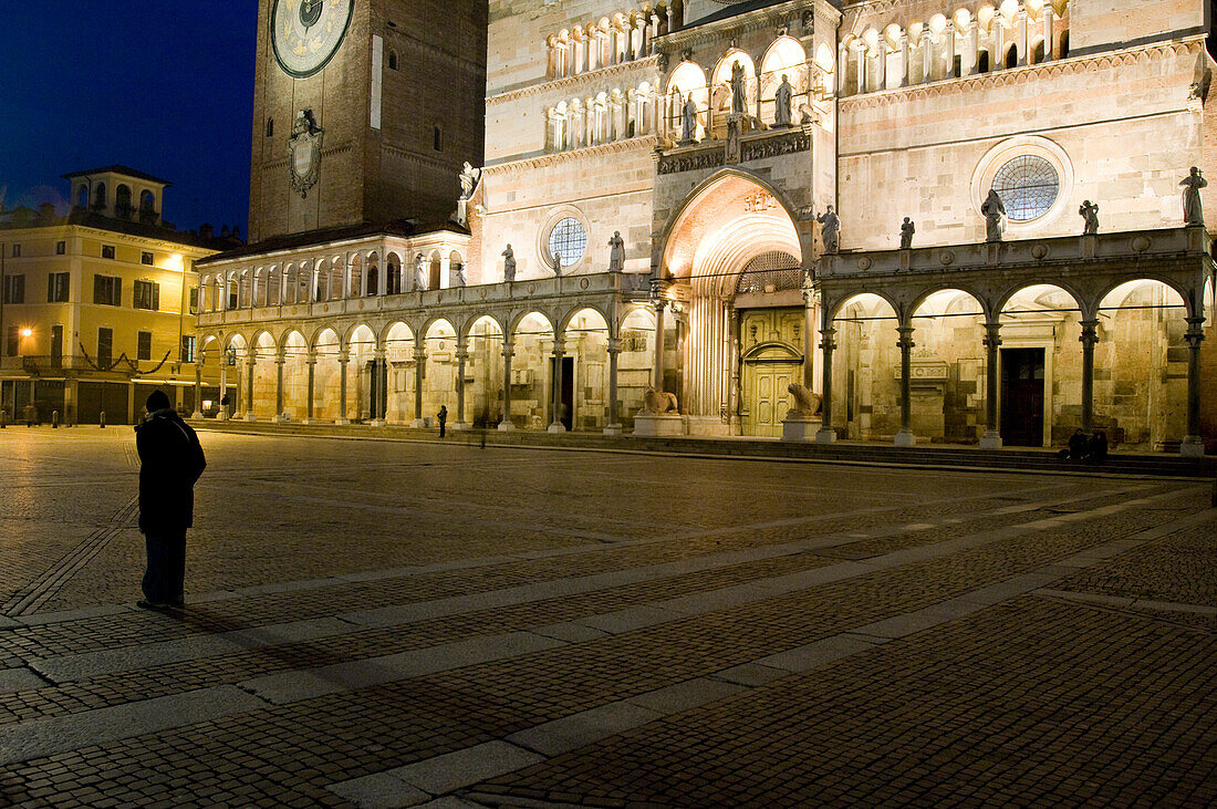 Cathedral of Cremona, bell tower, Torazzo, and town square at night, Piazza Duomo, Cremona, Lombardy, Italy