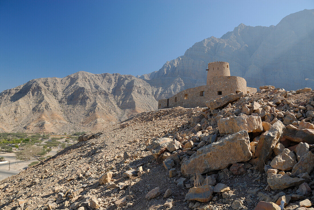 Einsames Fort in den Bergen, Bukha, Musandam, Oman, Asien