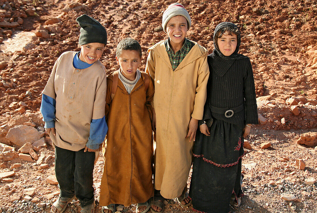 Vier Berberkinder, Marokko, Afrika