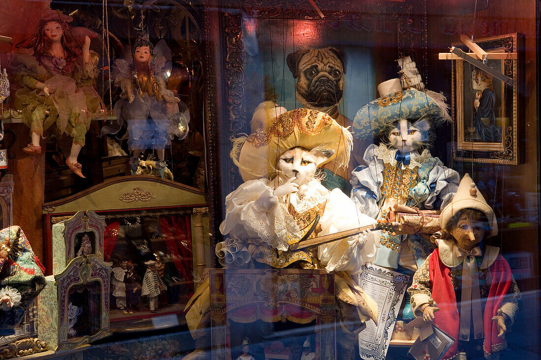 Shop window in the old town of Venice, Italy, Europe