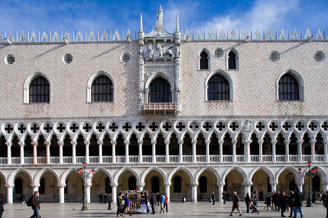 Markusplatz mit Dogenpalast, Palazzo Ducale, Venedig, Italien, Europa