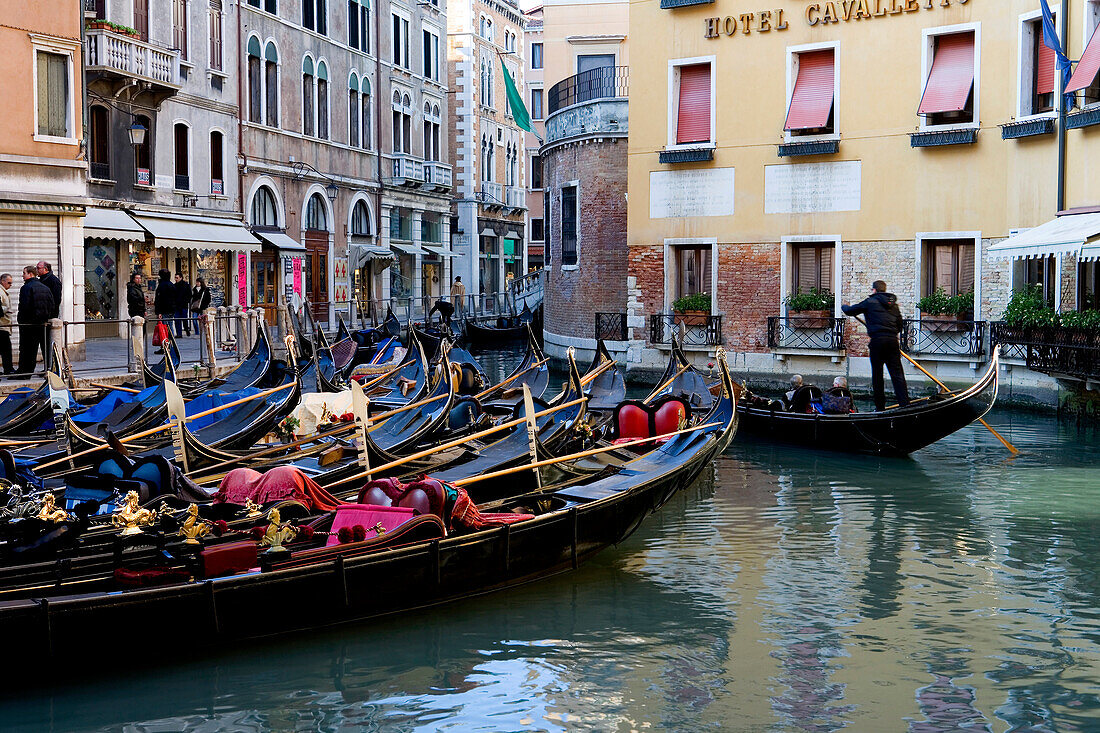 Gondolas at Bacino Orseolo (Servizio Gondole), Venice, Italy, Europe