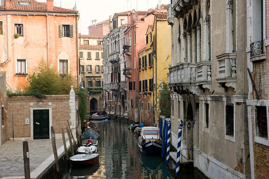 Houses along a narrow canal, Rio de San Stin, Venice, Italy, Europe