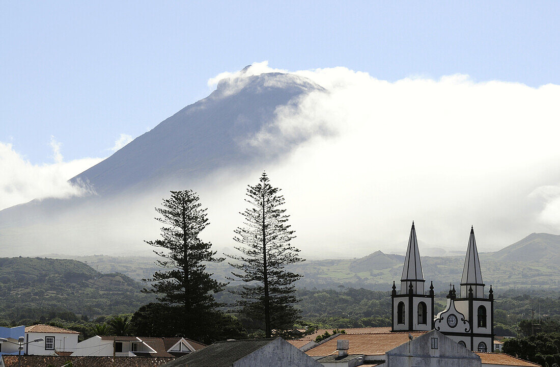 Madalena with Pico Vulcano in the background, Island of Pico, Azores, Portugal