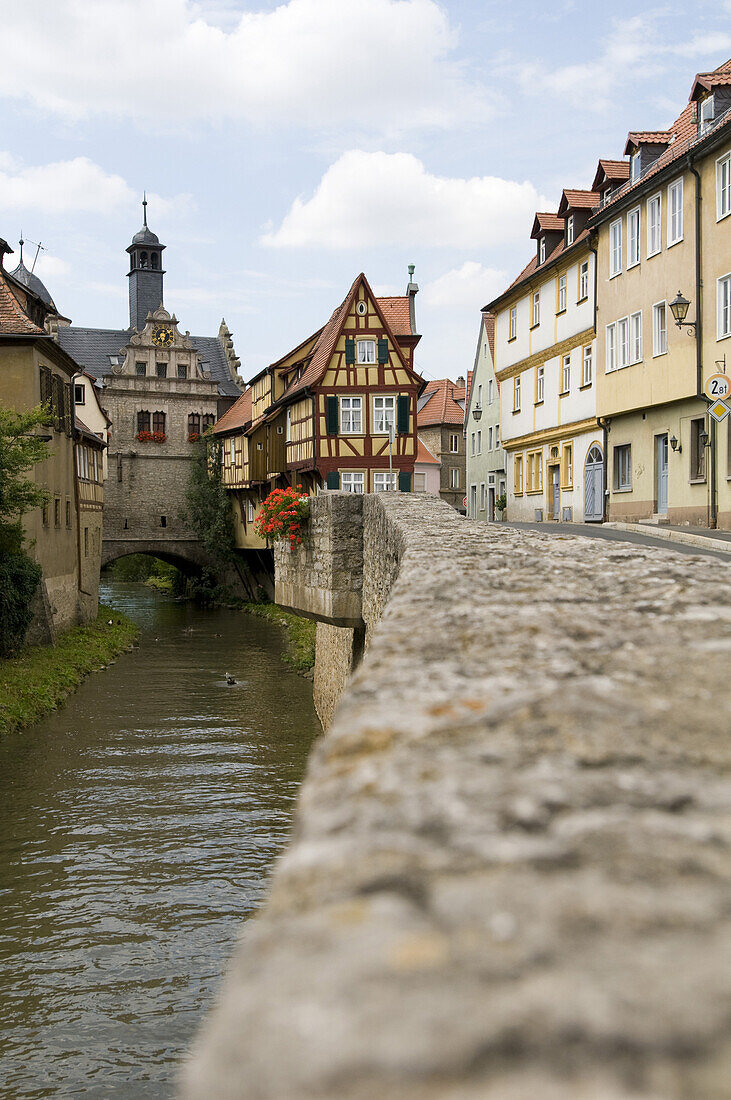 Blick auf Malerwinkelhaus und Maintor, Marktbreit, Franken, Bayern, Deutschland