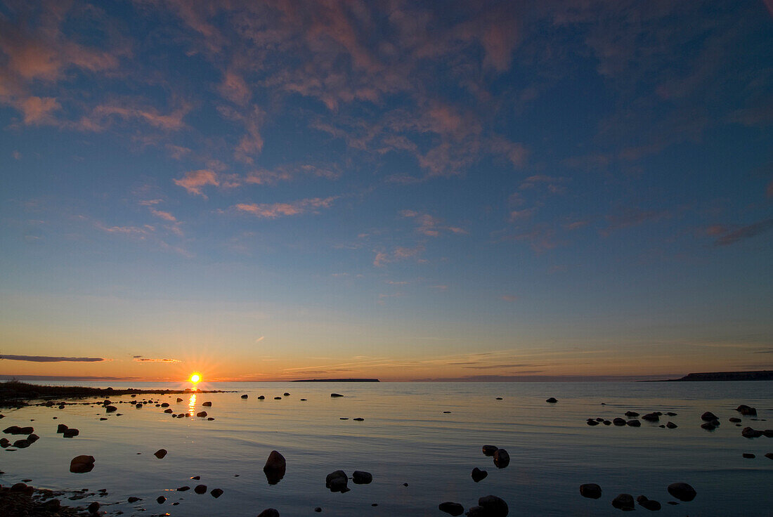 Coastal landscape near Djauvik, Lilla Karlso island, right, and Stora Karlso island, left, in the background, natur reserve, Gotland, Sweden, Scandinavia, Europe