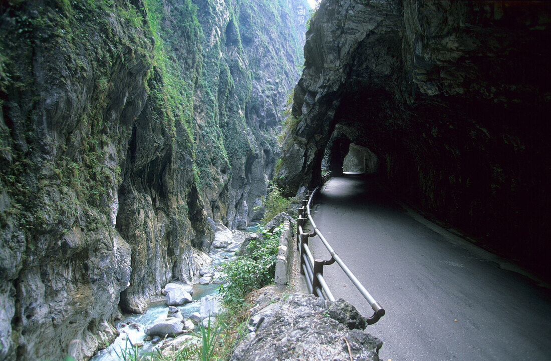 Blick in die Taroko Schlucht im Taroko Nationalpark, Taiwan, Asien