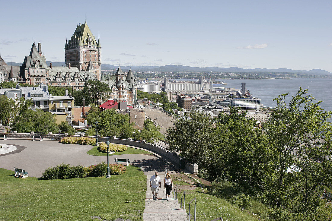 Canada, Quebec City, Upper Town, St. Lawrence River, Terrasse Pierre Dugua De Mons, Fairmont Le Chateau Frontenac hotel