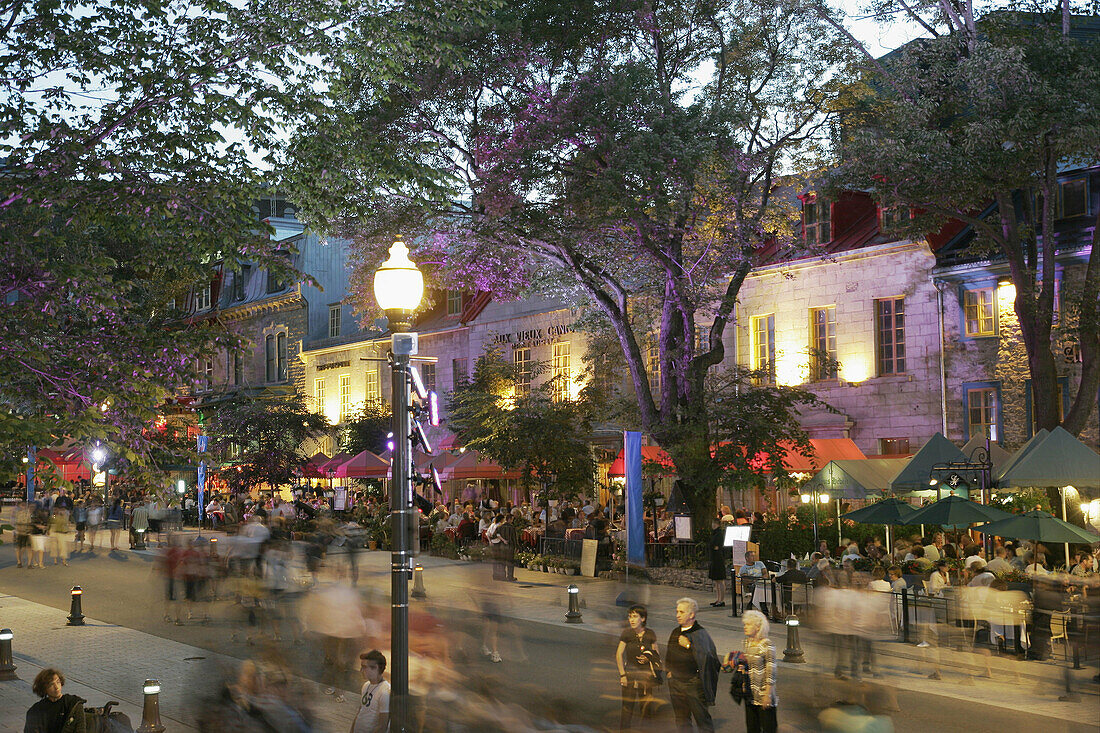 Canada, Quebec City, Grande Allee, Summer Festival, restaurant, alfresco dining, eating, nightlife