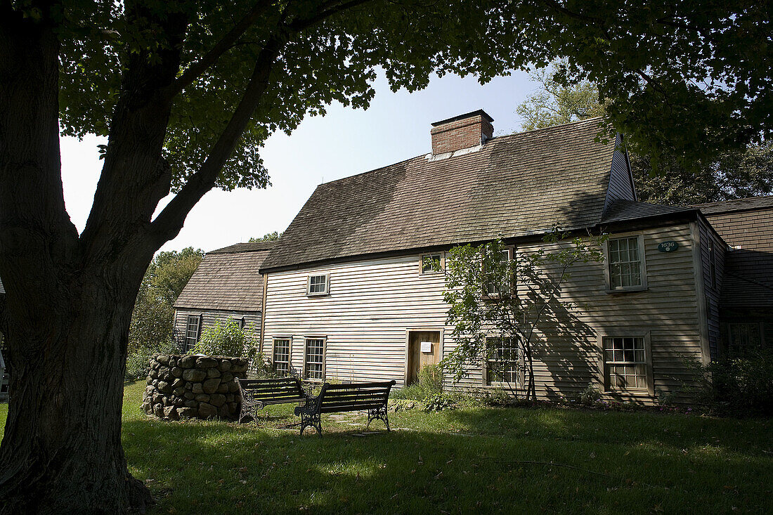 Fairbanks Homestead, 1636, Dedham, (oldest frame house in Usa)