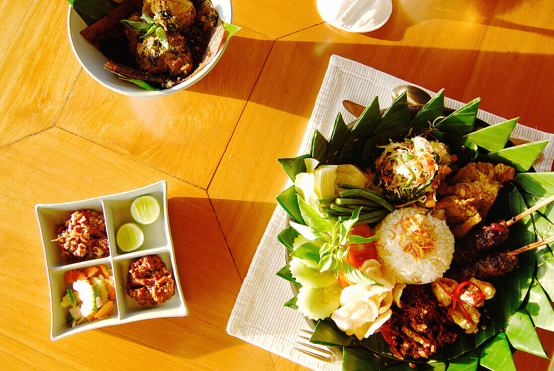 Nasi Campur, indonesisches Frühstück im Amanusa Resort, Nusa Dua, Süd Bali, Indonesien, Asien