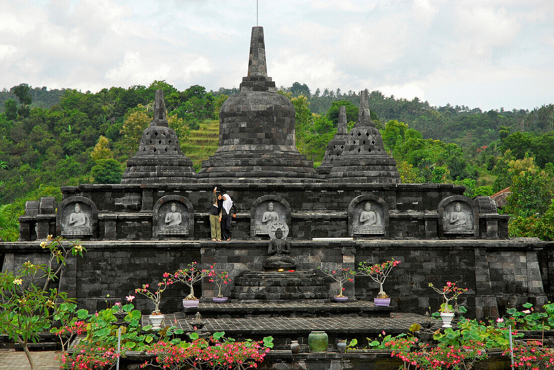 Brahma Asrama Vihara Tempel im Dorf Banjar, Nord Bali, Indonesien, Asien