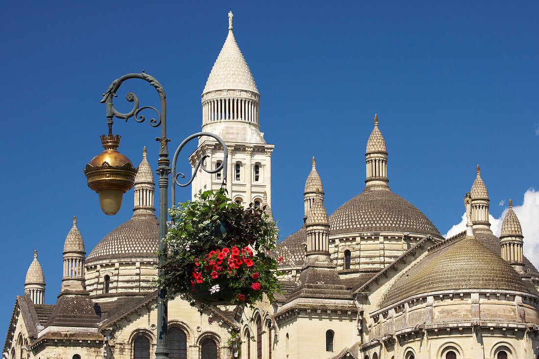 Périgueux cathedral, Saint Front Cathedral, The Way of St. James, Roads to Santiago, Chemins de Saint-Jacques, Via Lemovicensis, Périgueux, Dept. Dordogne, Région Aquitaine, France, Europe