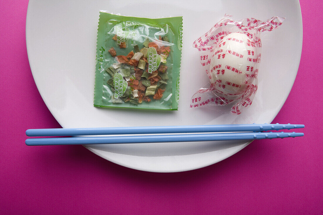 Chinese food, Chopstick, Chopsticks, Close up, Close-up, Closeup, Color, Colour, Concept, Concepts, Dehydration, Detail, Details, Dish, Dishes, Dried, Dry, Food, Foodstuff, Gastronomy, Green vegetable, Green vegetables, Hard-boiled egg, Hard-boiled eggs, 