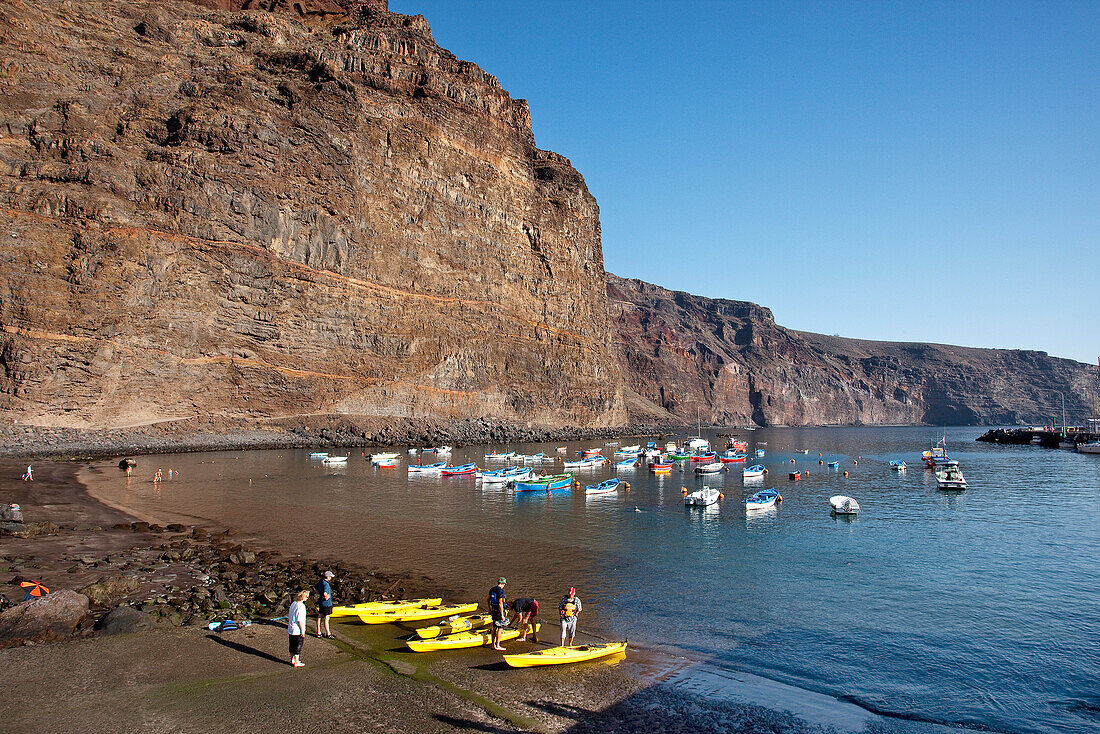 Boats at harbour in the sunlight, Playa de Vueltas, Valle Gran Rey, La Gomera, Canary Islands, Spain, Europe