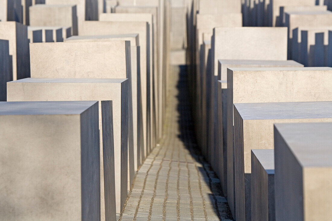 2.711 Stelen des Holocaust-Mahnmals, Denkmal für die ermordeten Juden Europas