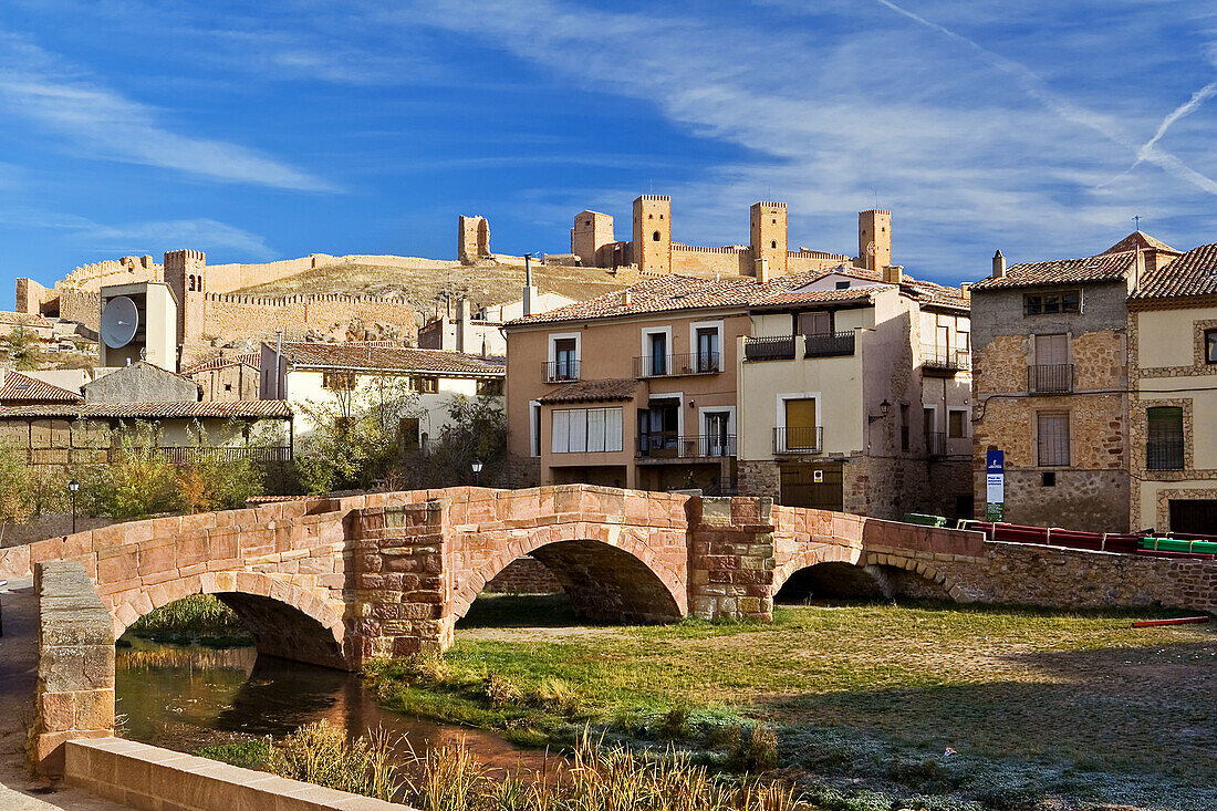 Medieval bridge and castle. Molina de Aragón, Guadalajara province, Castile-La Mancha, Spain