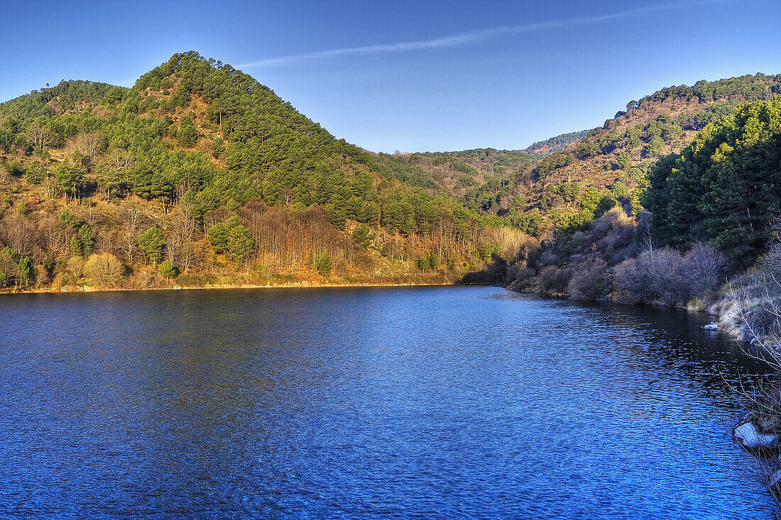 Pajarero's reservoir. Santa maria de Tietar. Castilla León. Spain.