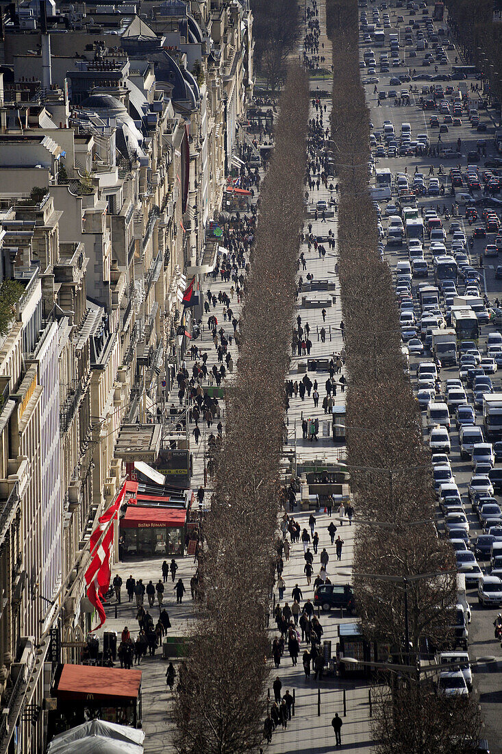 Avenue des Champs_Elysees. Paris. France