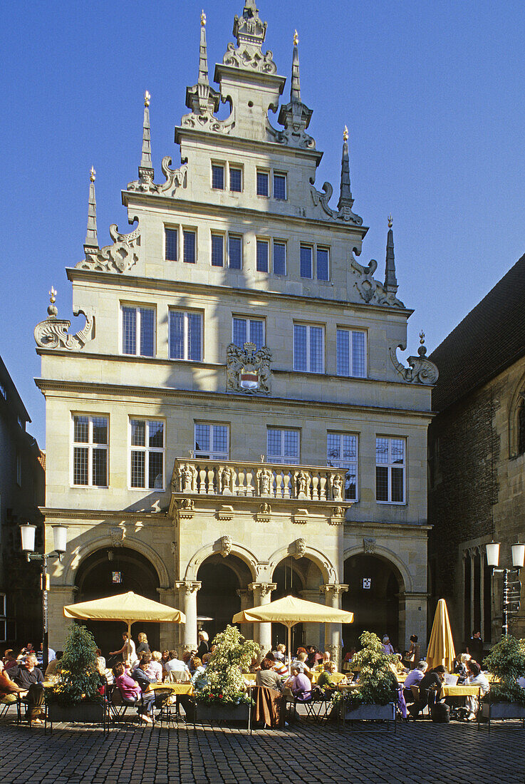 Pavement cafe at Prinzipal market, Muenster, North Rhine-Westphalia, Germany