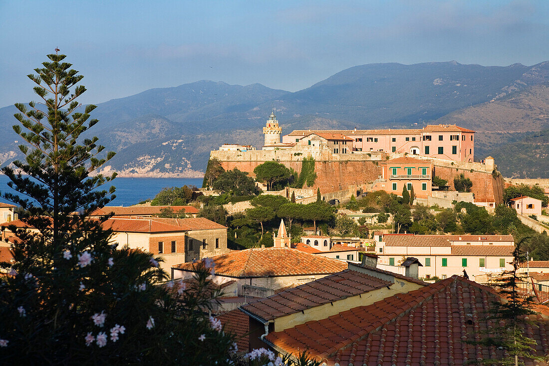 Portoferraio mit Zitadelle, Elba, Italien