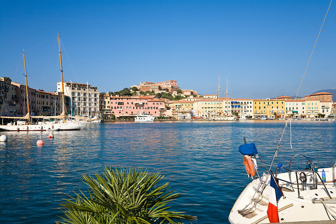 Hafen in Portoferraio, Elba, Italien