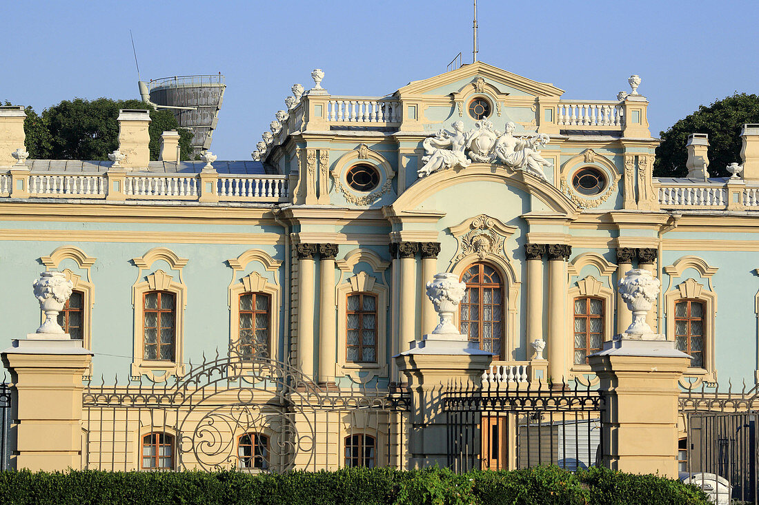 Mariyinsky Palace (1744, architect Bartolomeo Rastrelli), ceremonial residence of the President of Ukraine, Kiev, Ukraine