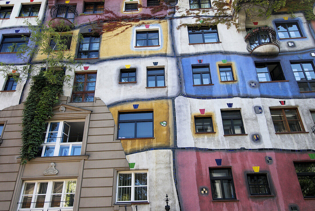 Hundertwasser House, artistic architecture, different windows, Colours, balconies, climbing plants, different way of living, Vienna, Austria