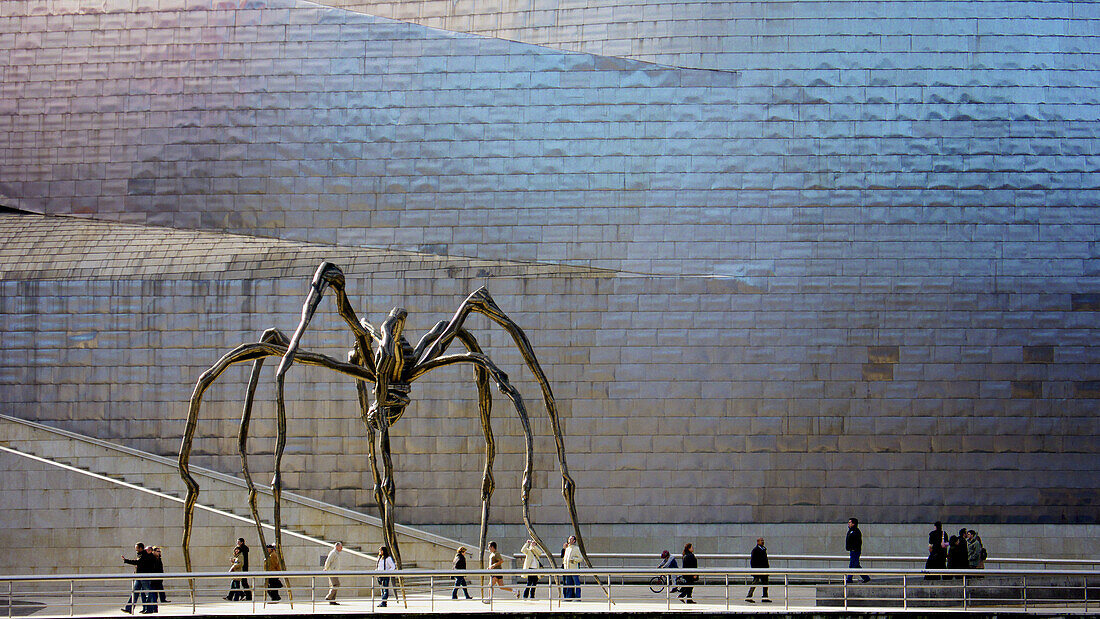 Guggenheim Museum by Frank O. Gehry. Bilbao. Biscay, Spain