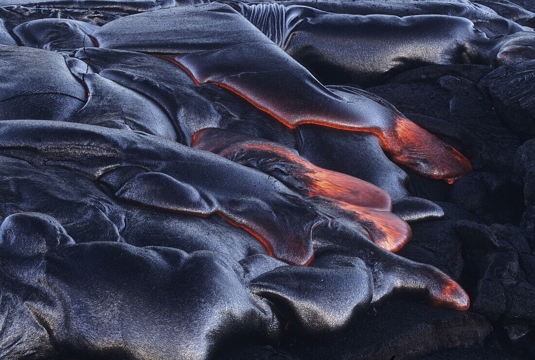 Volcanoes NP, Lava flow. Hawaii, USA