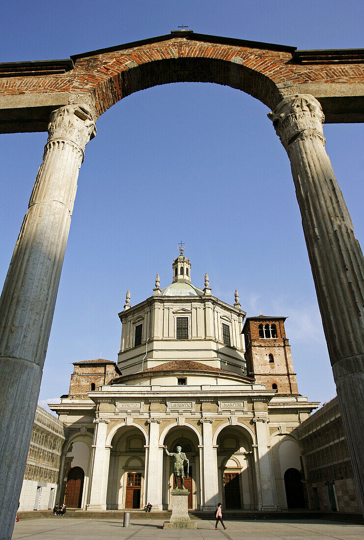 Colonne di San Lorenzo and Basilica di San Lorenzo Maggiore, Milan, Italy